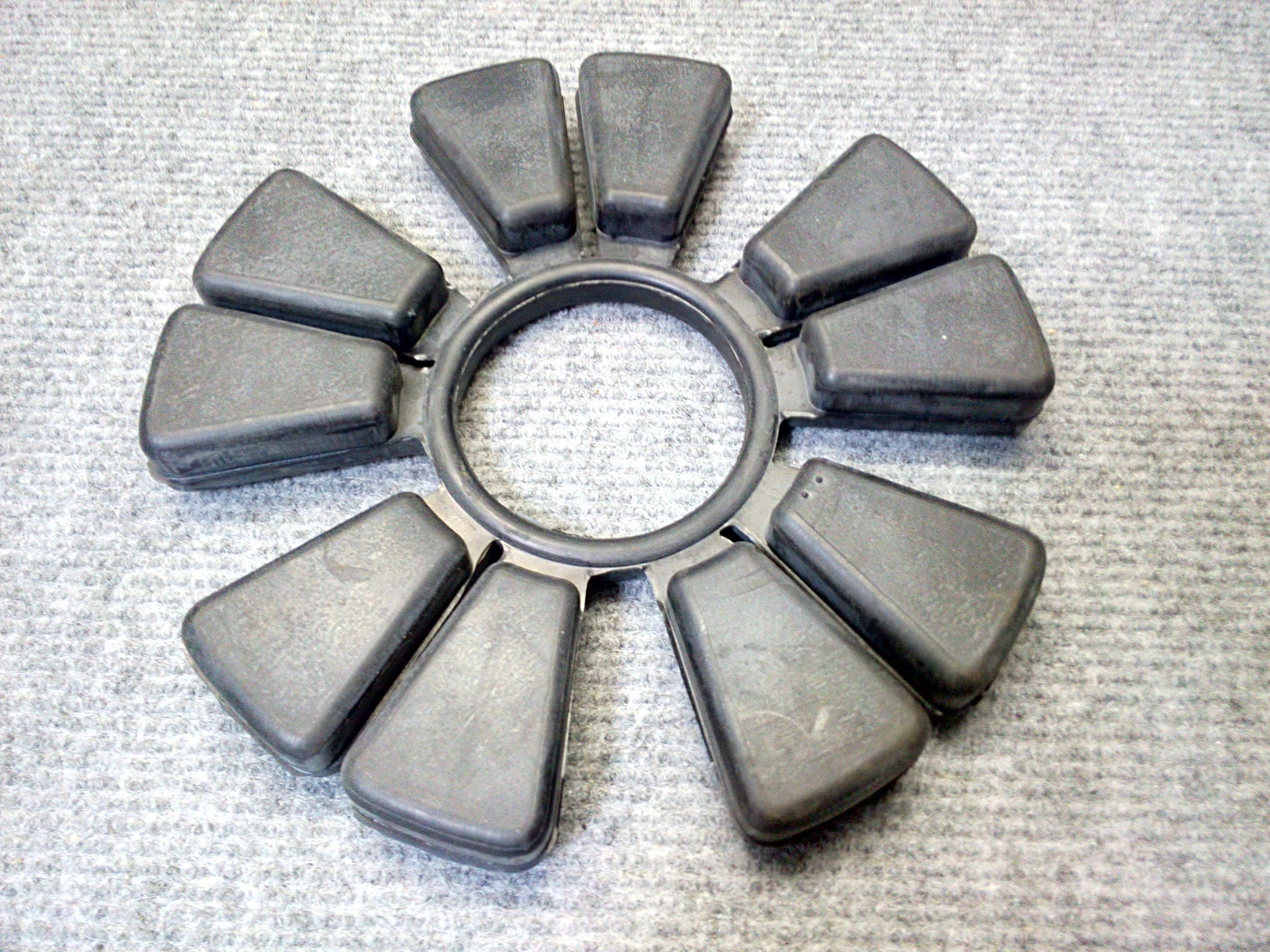 Rubber Spiner
